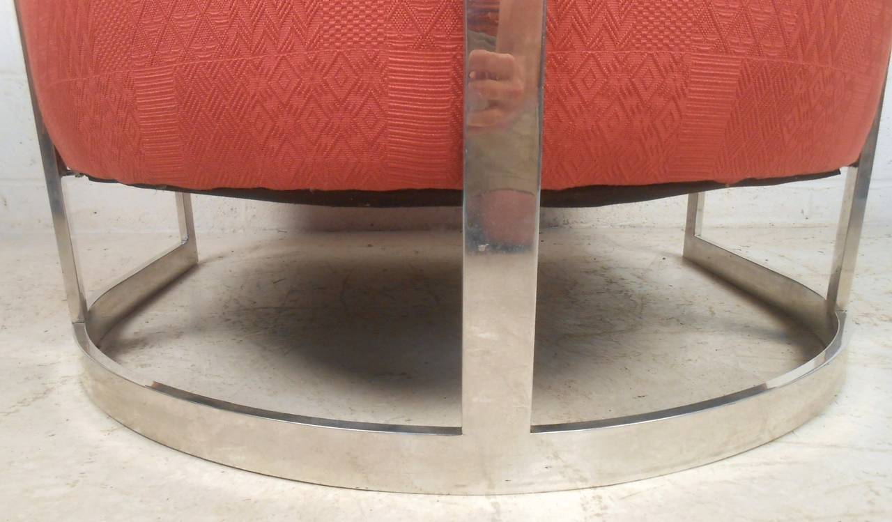 Moderner Vintage-Loungesessel mit Fassrückenlehne, Vintage im Angebot 1