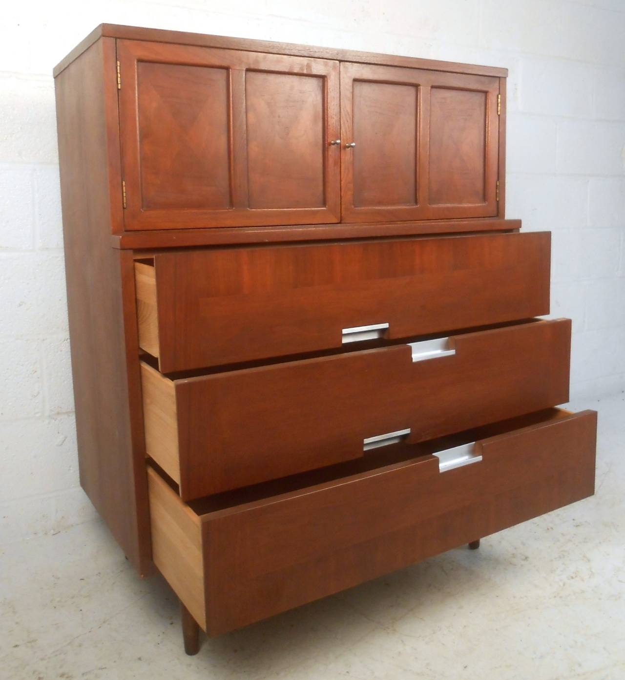 Mid-Century Modern American of Martinsville Highboy Dresser