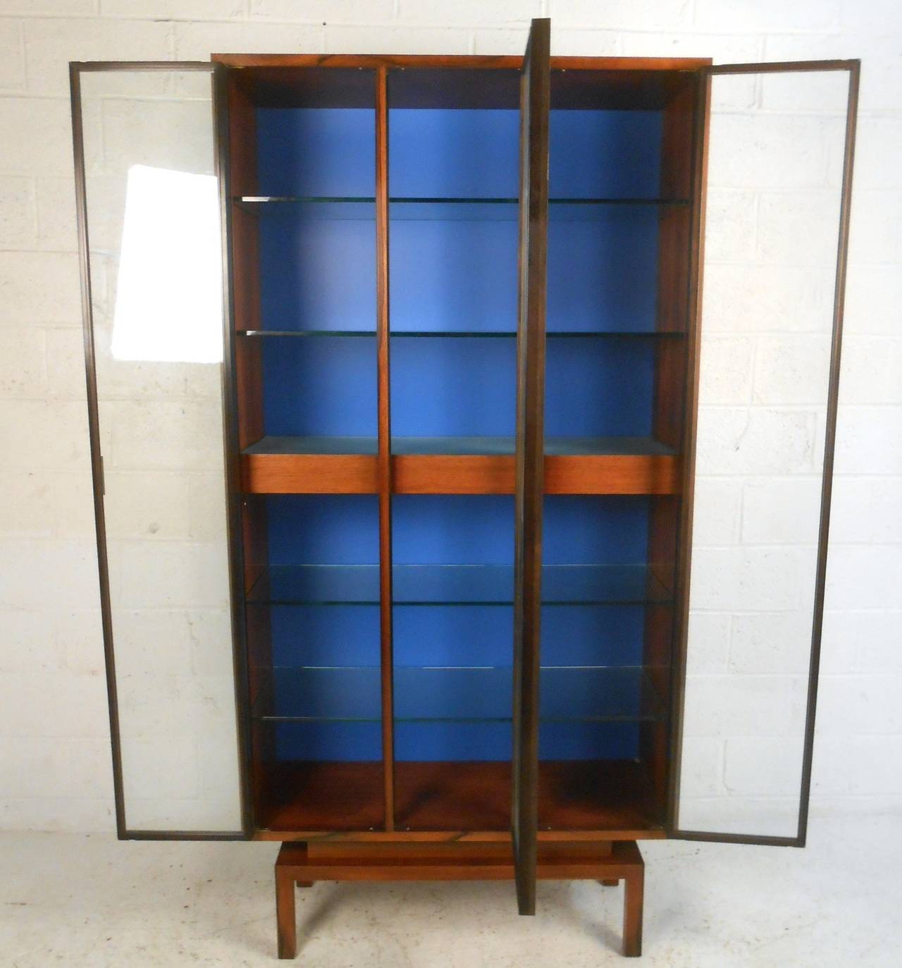 mid century modern curio cabinet