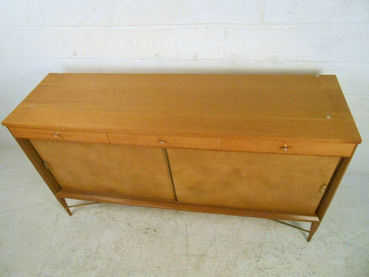 Paul McCobb Irwin Collection Sideboard With Display Shelves 3