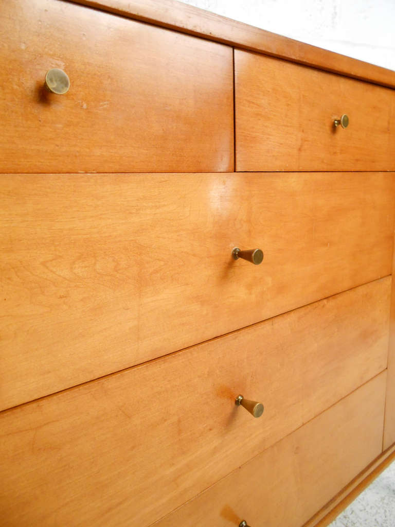 Mid-Century Modern Paul McCobb Dresser for Winchendon Planner Group In Good Condition In Brooklyn, NY