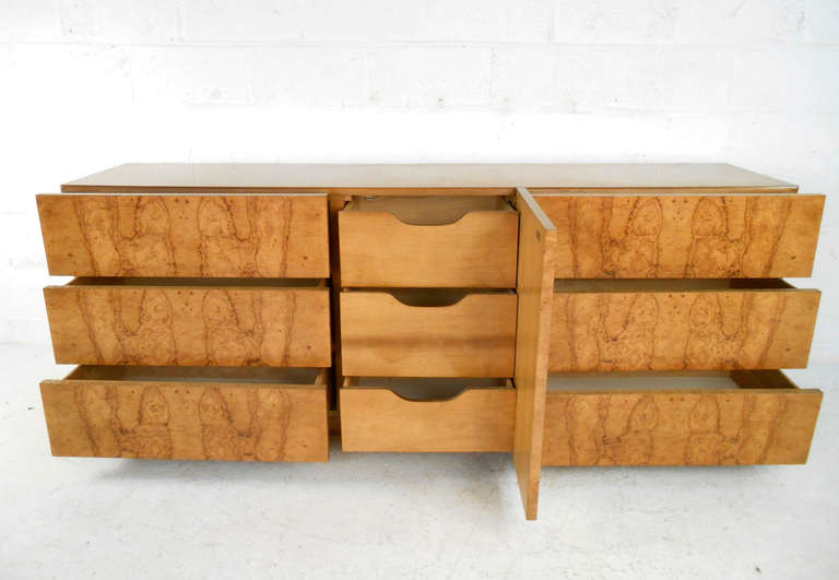 Mid-Century Modern Stunning Mid-Century Burl Wood Bedroom Set by Milo Baughman For Lane Furniture