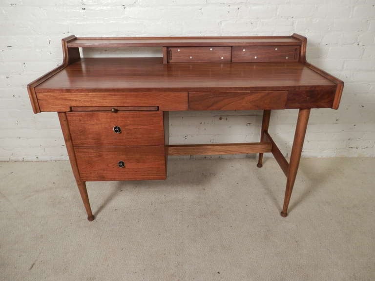 Stunning Vintage Modern Desk By Hooker 4