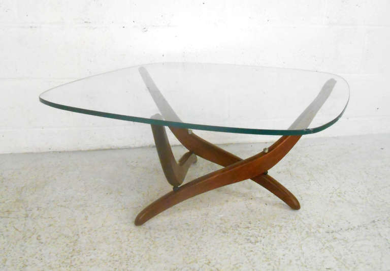 Mid-20th Century Pair of Midcentury Sculptural End Tables by Forest Wilson For Sale