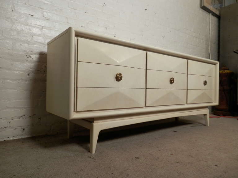 united furniture mid century dresser