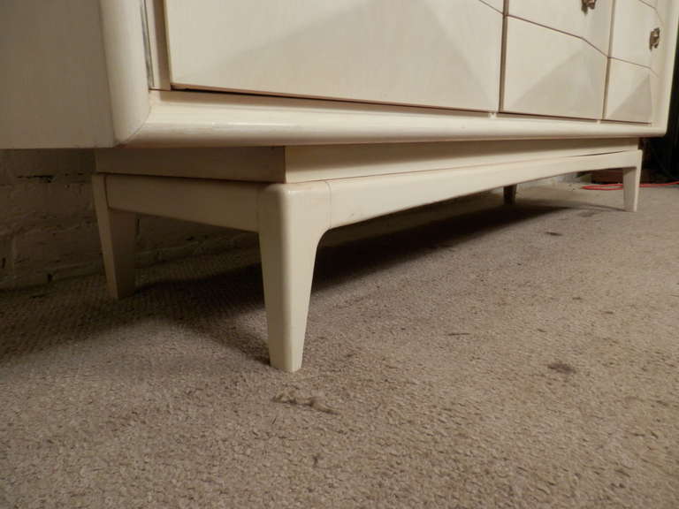 Diamond Front Mid-Century Dresser By United Furniture Corporation 1