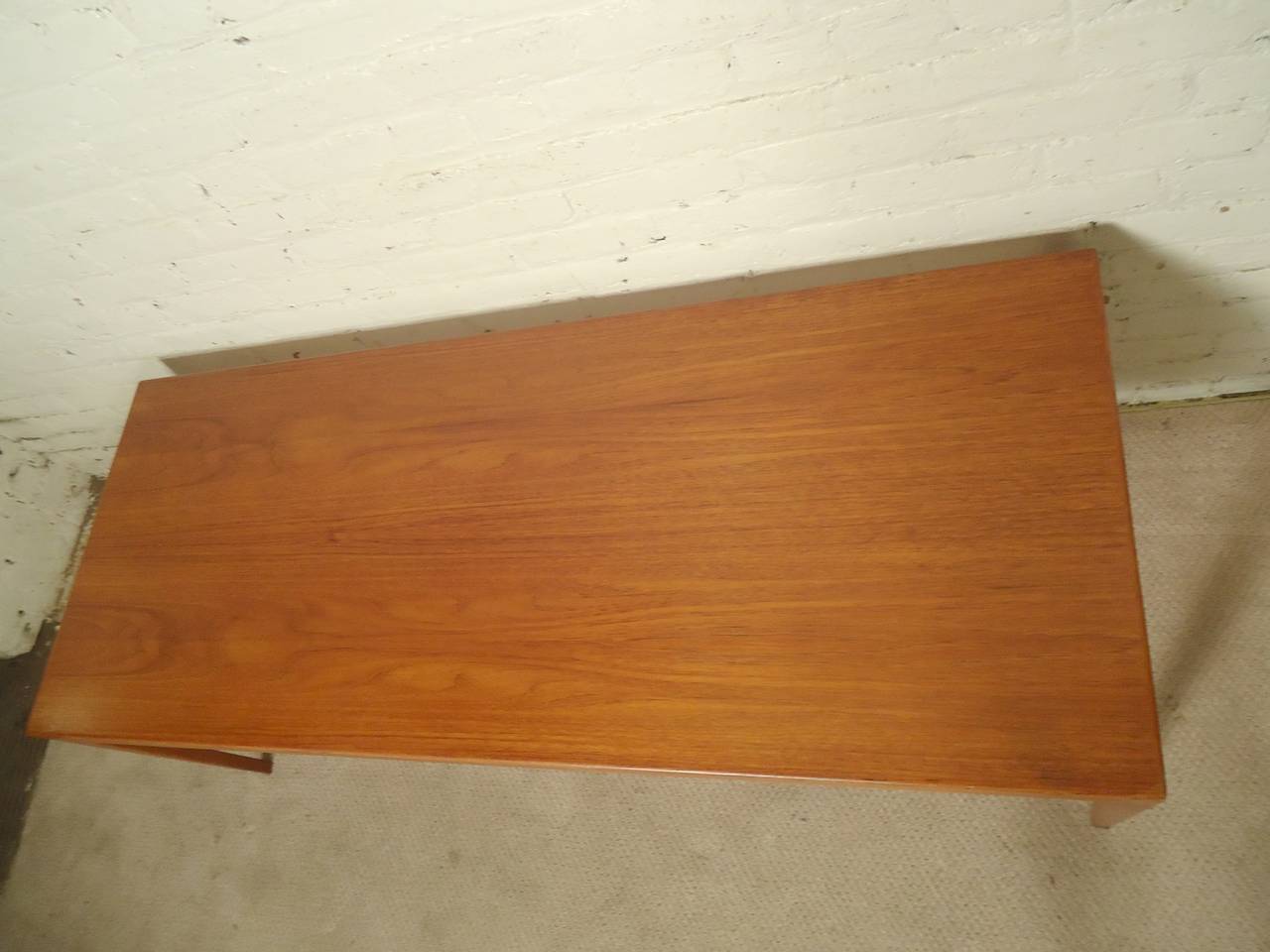 extended coffee table