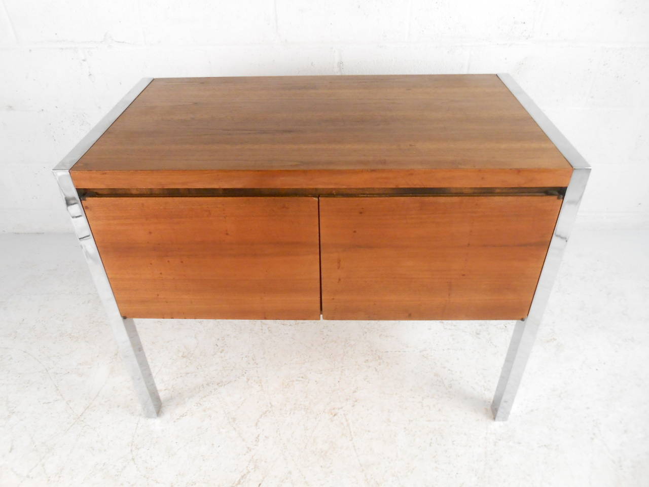 Mid-Century Modern Two-Door Cabinet with Chrome Frame In Good Condition In Brooklyn, NY