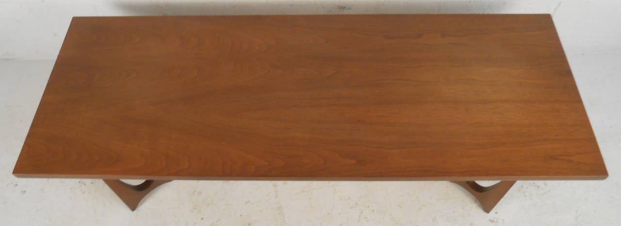 Sculptural Modern Walnut Coffee Table by J.B. Van Sciver Company In Good Condition In Brooklyn, NY