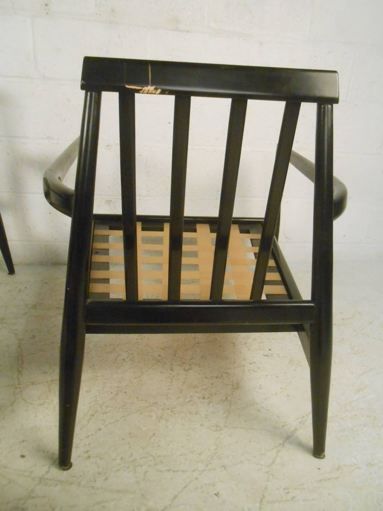 Paire de fauteuils de salon Urban-Aire d'Edmond J. Spence Bon état - En vente à Brooklyn, NY