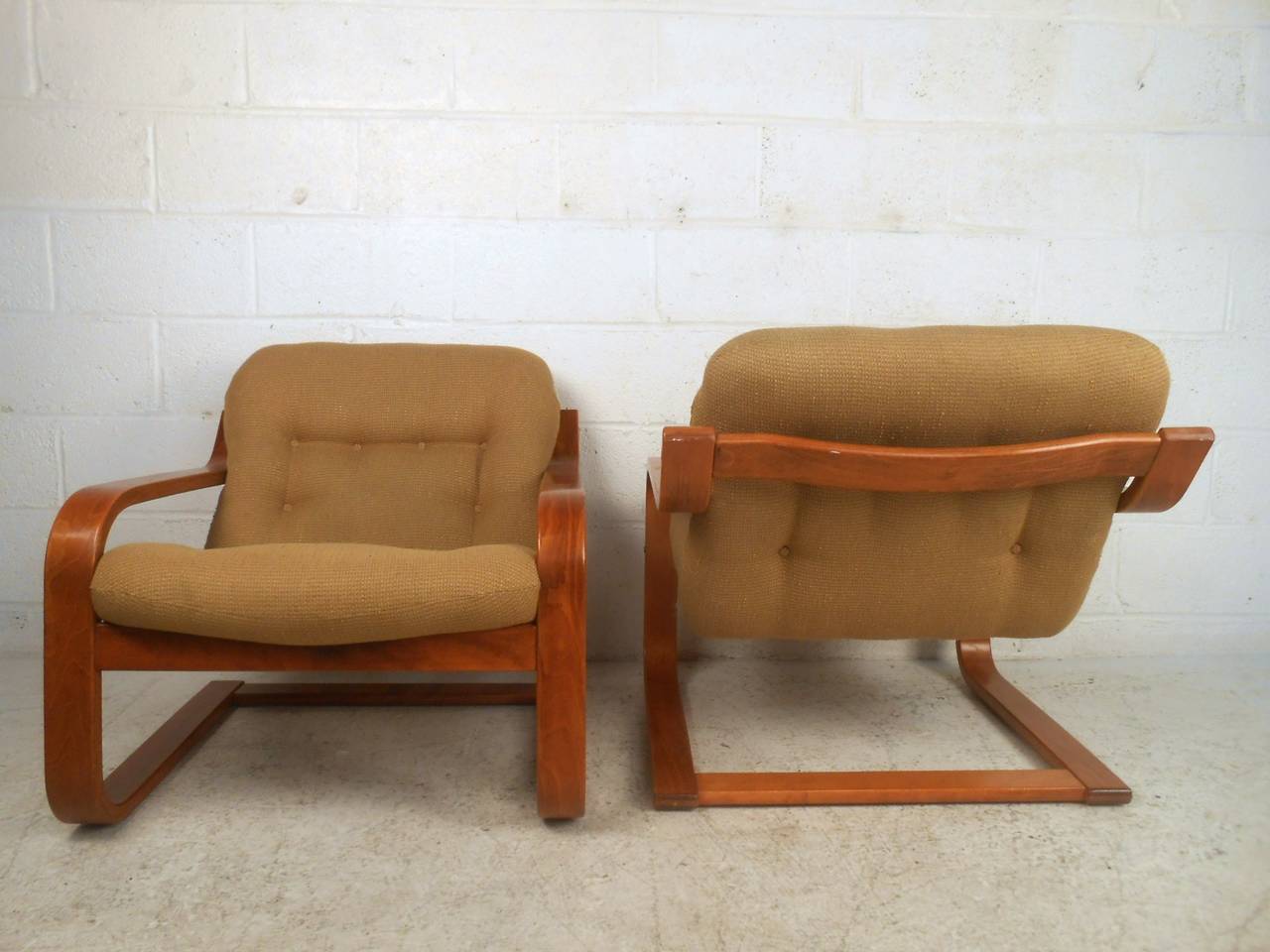 mid century bentwood lounge chair