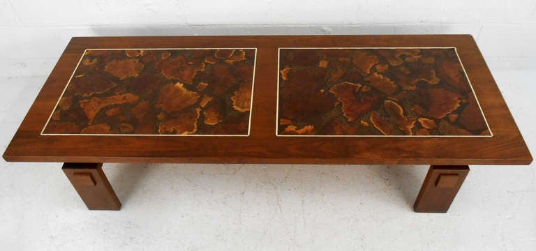 This large lane cocktail table makes a beautiful centrepiece for home or office. Unique inlay and fantastic details make this a great midcentury find. Please confirm item location (NY or NJ).