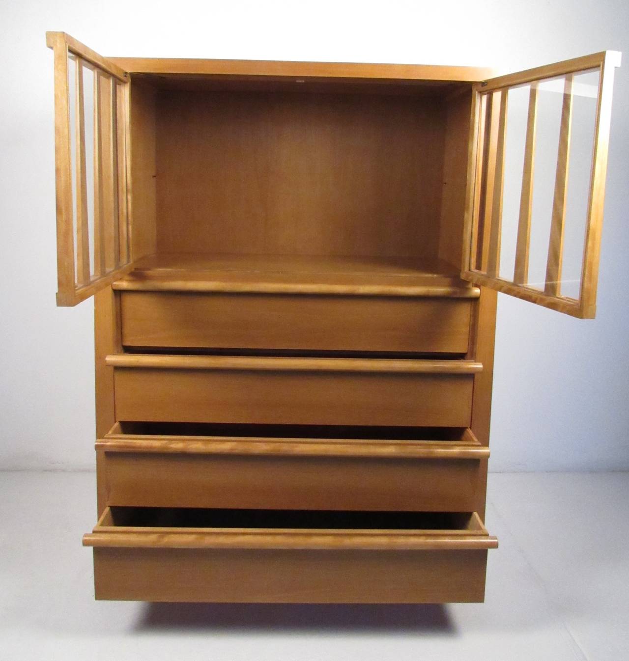 T.H. Robsjohn-Gibbings Tall Dresser for Widdicomb In Good Condition For Sale In Brooklyn, NY