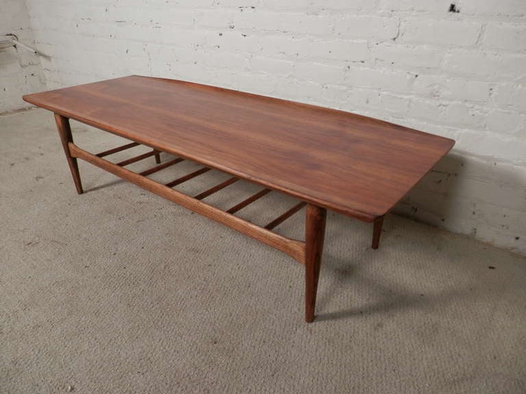 Mid-Century Modern Attractive Curved Edge Table w/ Slat Shelf