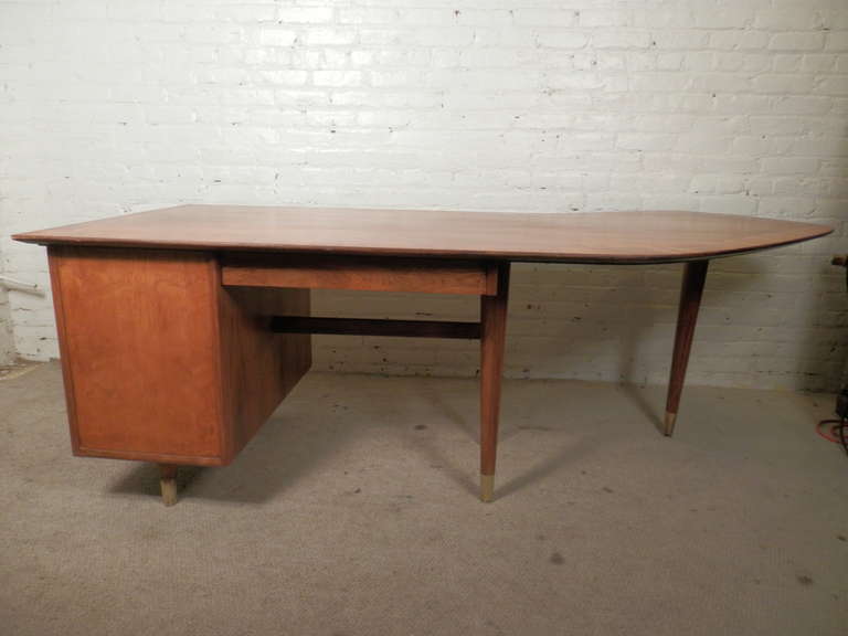 Tremendous Mid-Century Modern Executive Desk By Standard In Excellent Condition In Brooklyn, NY