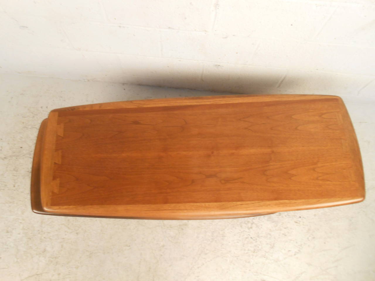 Mid-Century Modern Switchblade Coffee Table by Lane In Good Condition In Brooklyn, NY