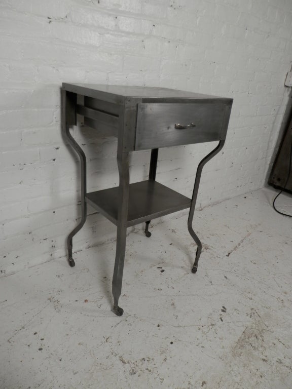 Industrial Metal Rolling Medical Table 1