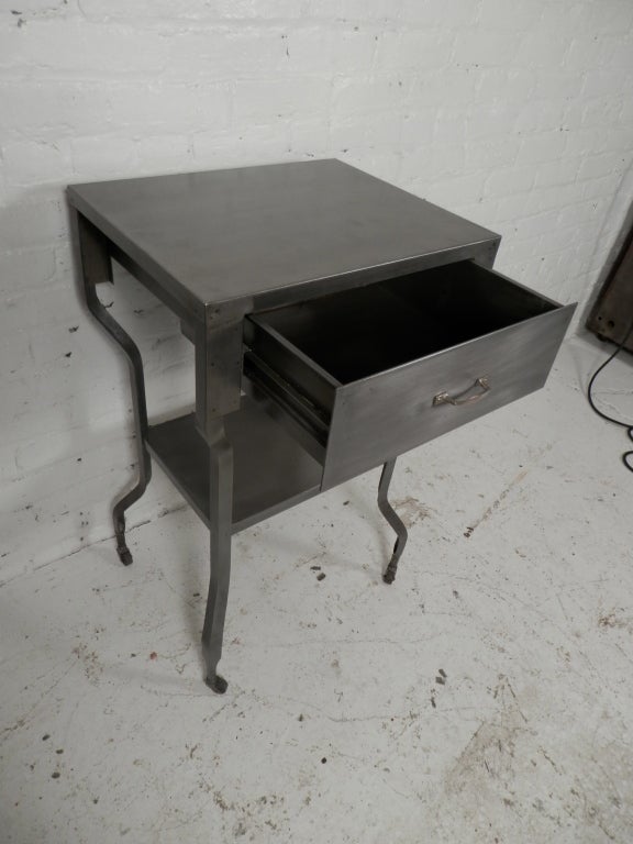 Industrial Metal Rolling Medical Table 2