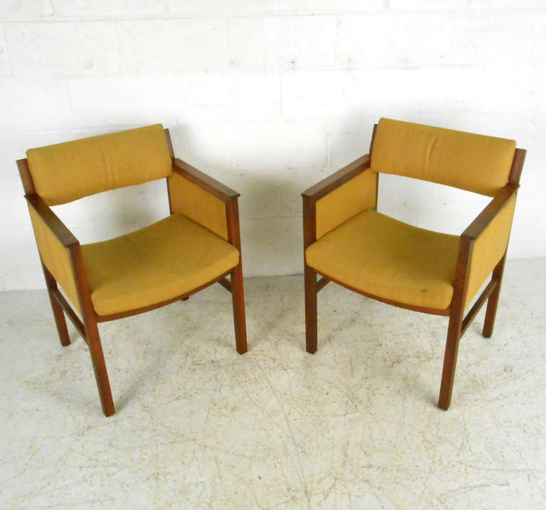 Mid-Century Modern Paire de fauteuils d'appoint Ebena LaSalle du milieu du siècle dernier