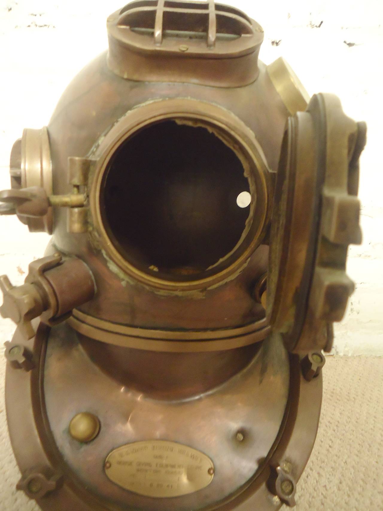 old fashioned scuba helmet