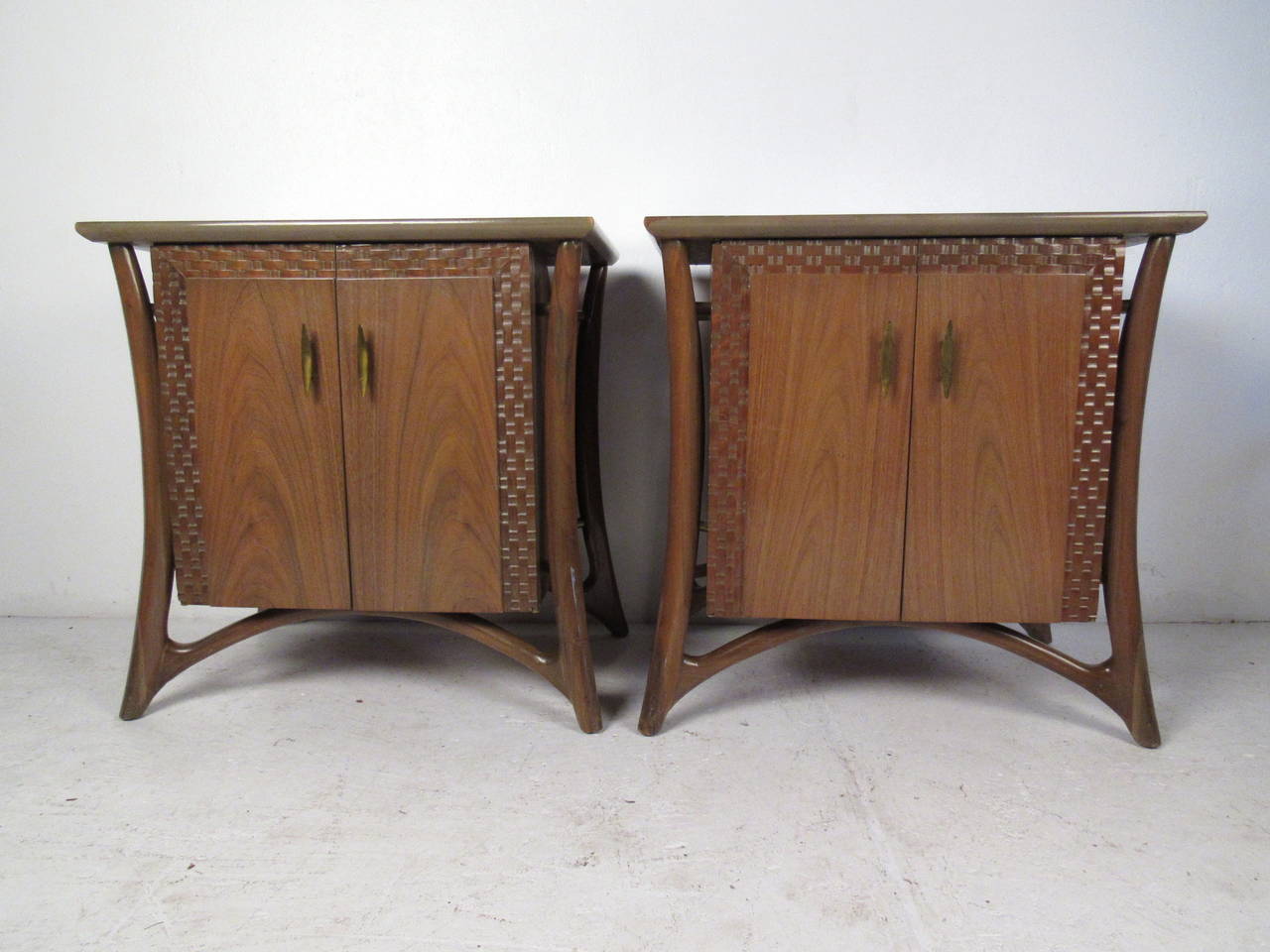 Mid-Century Modern Pair Vintage Nightstands Attributed to Piet Hein For Sale