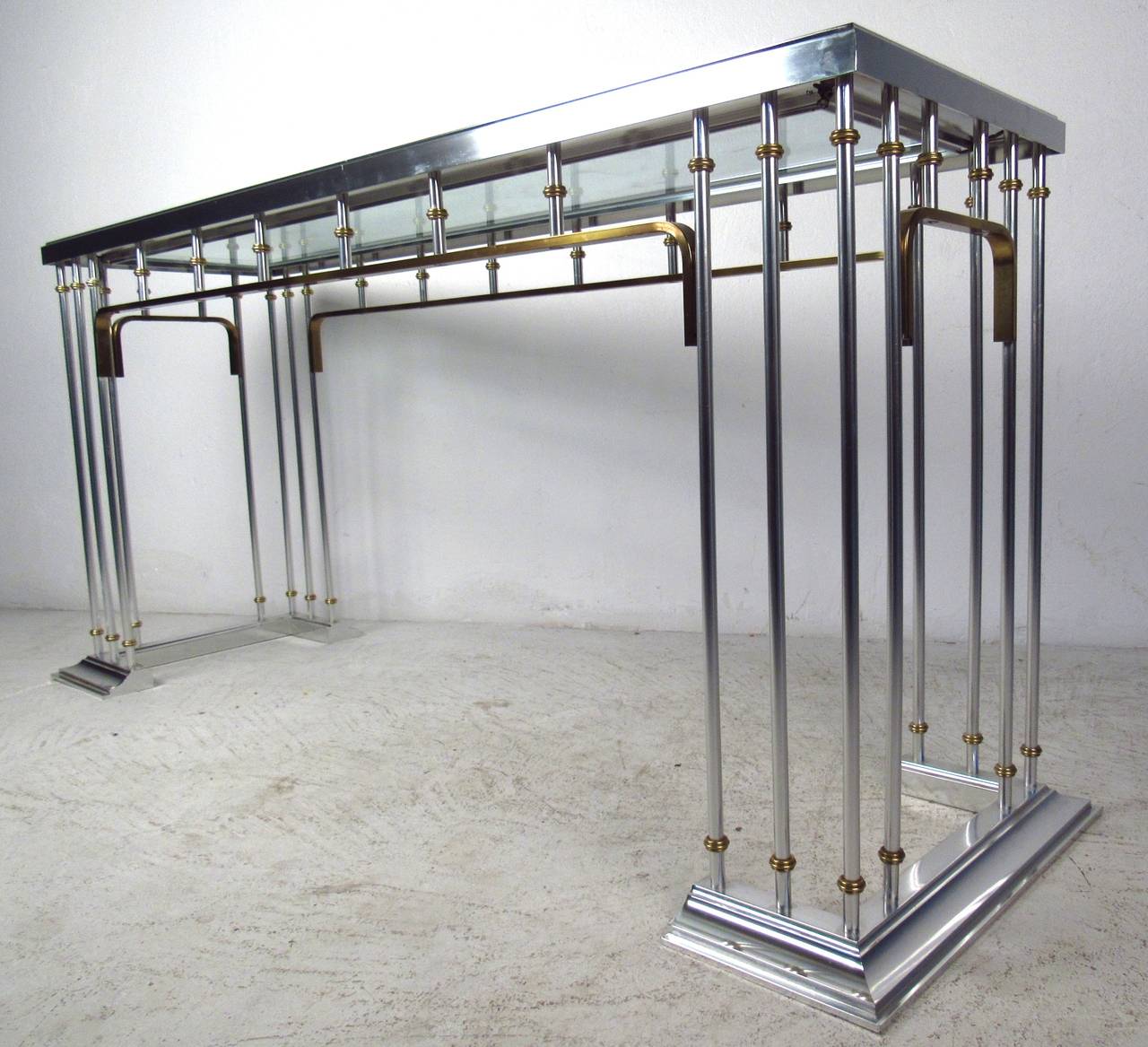 Modern Console Table in Chrome and Brass In Good Condition In Brooklyn, NY