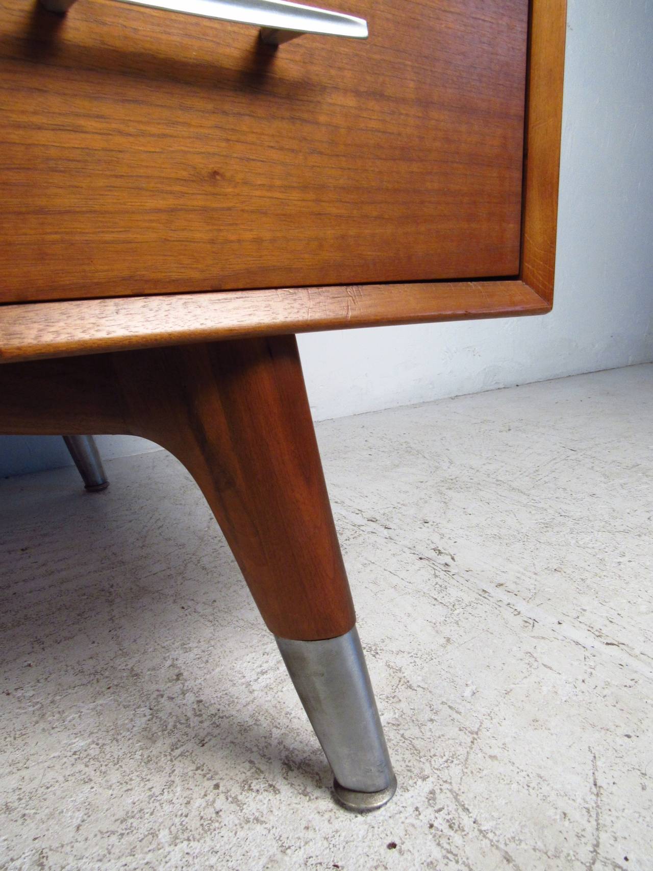 Exquisite Mid-Century Modern Adrian Pearsall Style Executive Desk 4