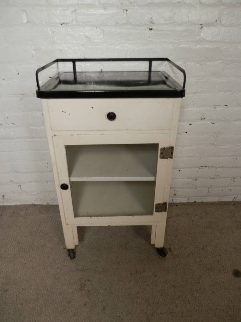 Mid-Century Metal Medical Cabinet 4