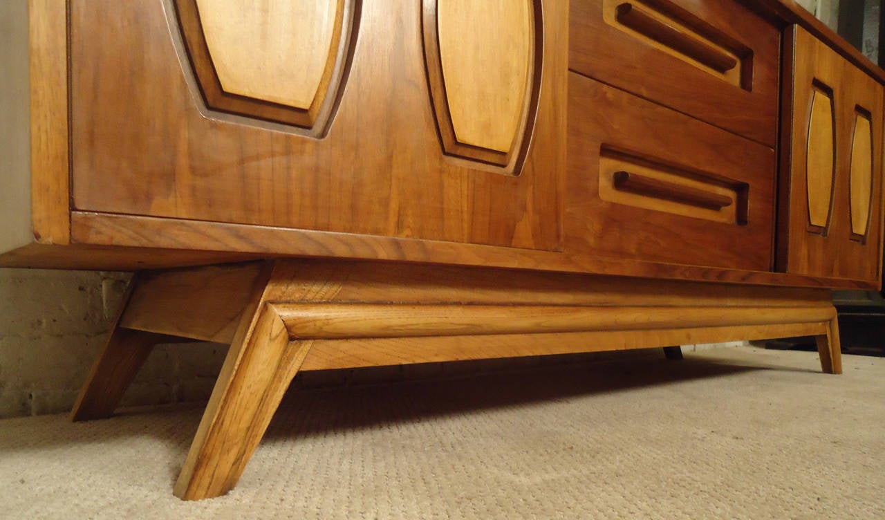 Mid-Century Modern Walnut and Oak Credenza 3