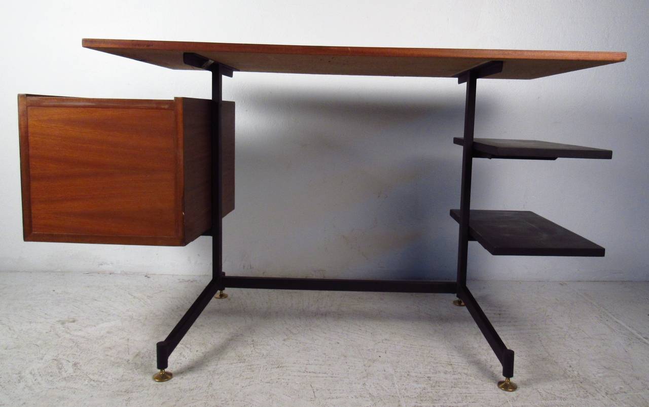 Mid-Century Modern Vintage Modern Desk in the Style of George Nelson