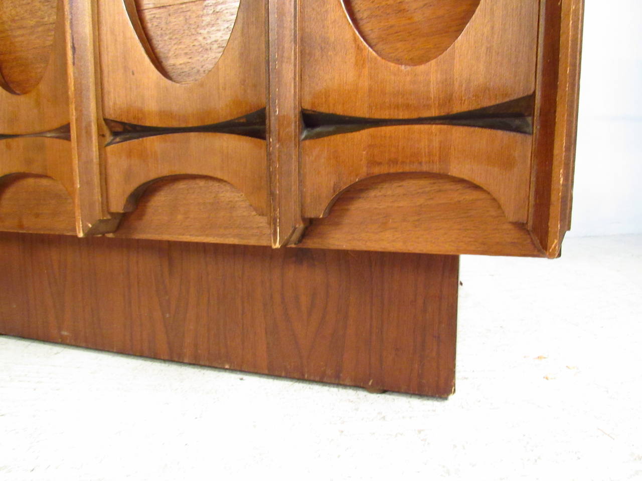 Walnut Pair of Brutalist Modern Sculpted Front Nightstands For Sale