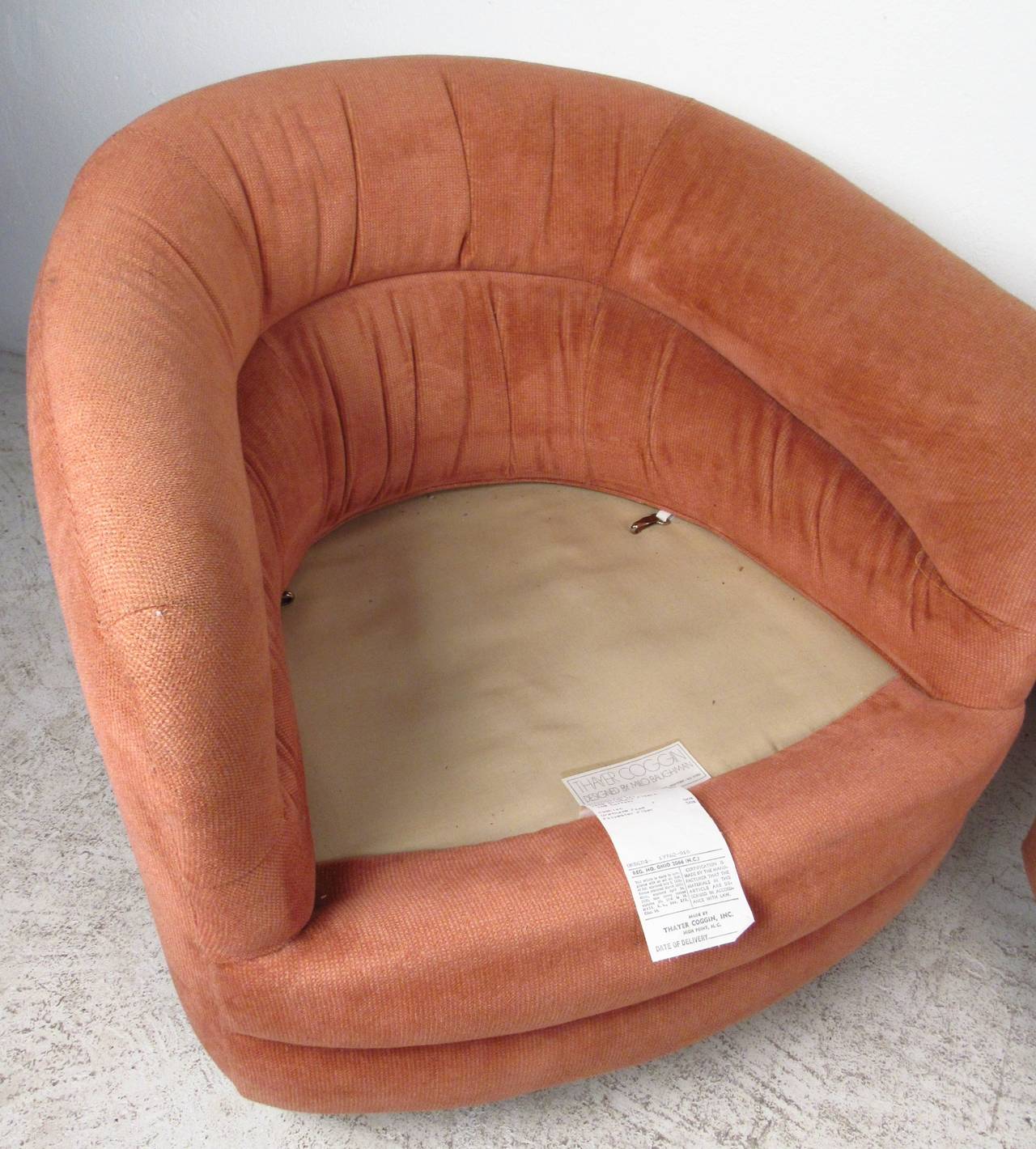 Milo Baughman Swivel Tub Chairs for Thayer Coggin In Good Condition In Brooklyn, NY