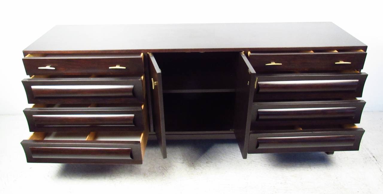 Mid-Century Modern Commode de chambre à coucher Edward Wormley pour Dunbar en vente