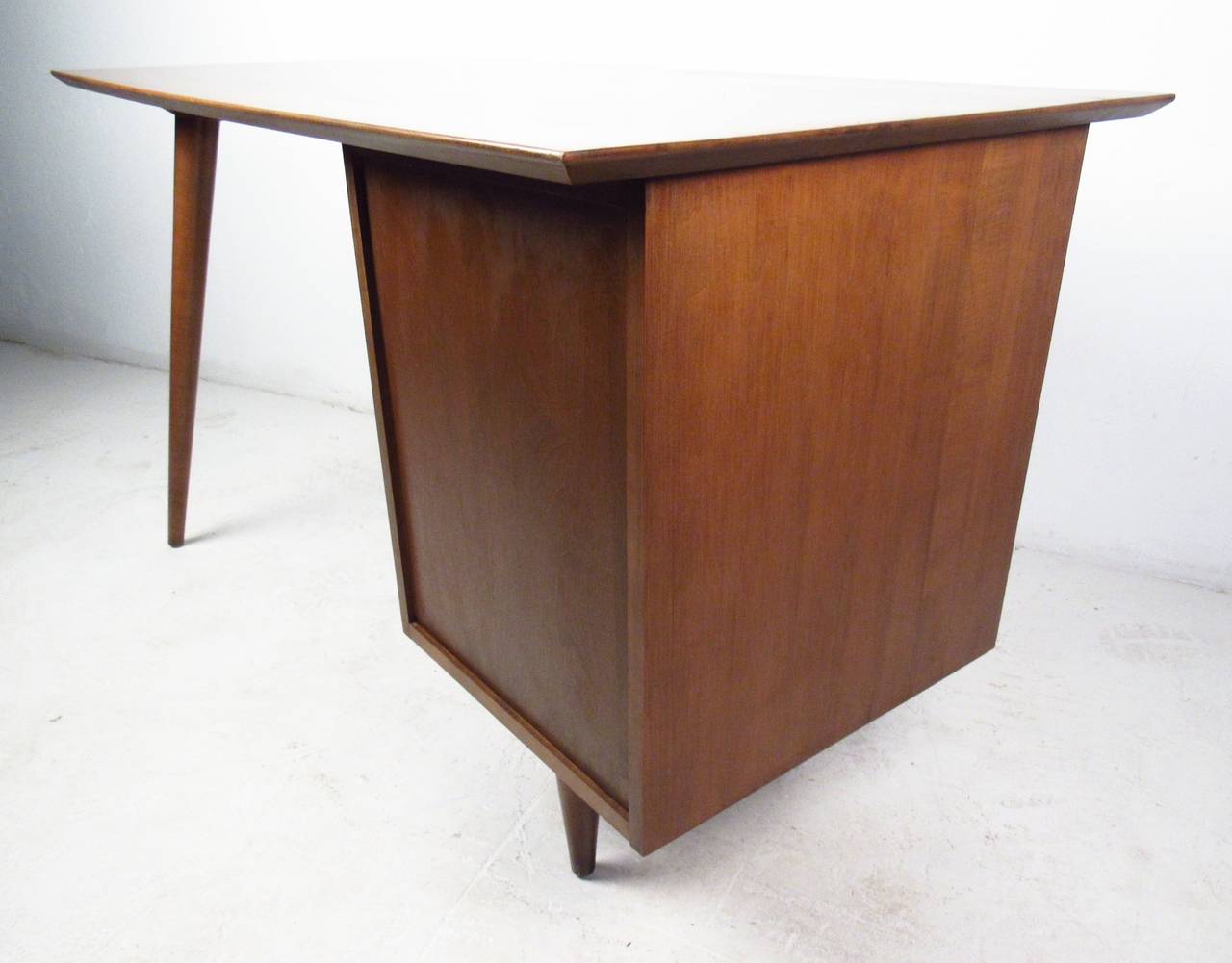 American Paul McCobb Planner Group Desk and Chair
