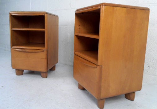 The unique craftsmanship that sets apart the Heywood Wakefield name is apparent in these wonderful bedroom nightstands. This is a unique opportunity to find a matching pair of mid-century nightstands to complete your Heywood Wakefield bedroom set,
