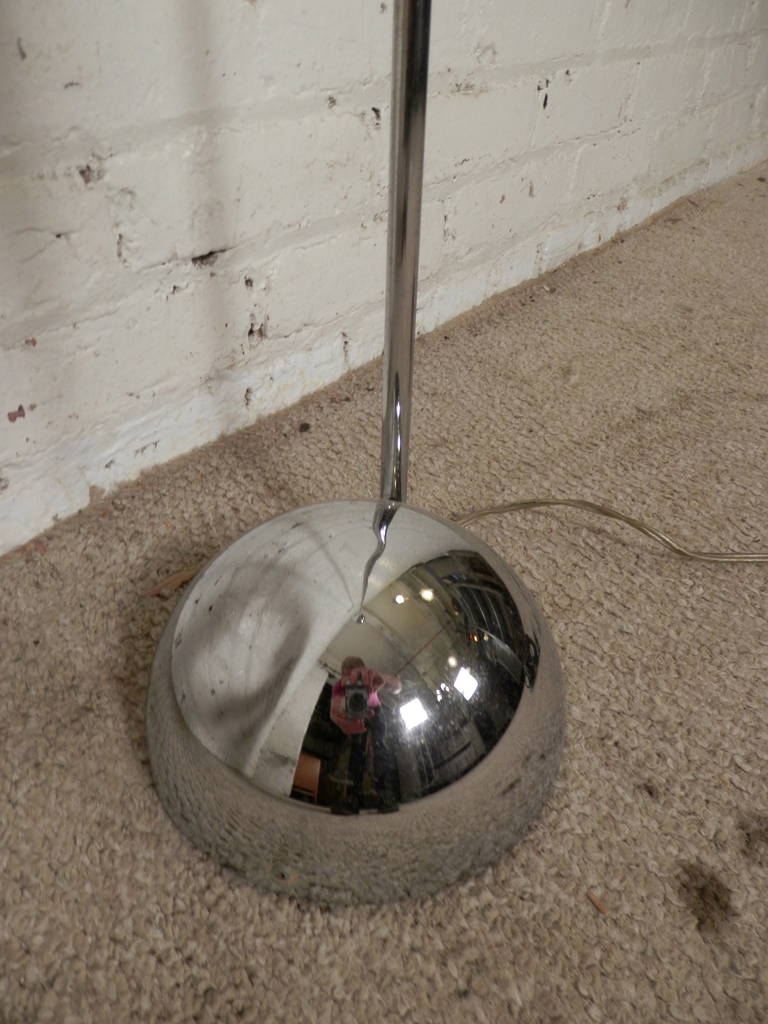 Mid-Century Robert Sonneman Chrome Lamp In Good Condition In Brooklyn, NY
