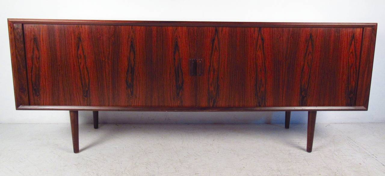 Svend Larsen Rosewood Server for Faarup In Good Condition In Brooklyn, NY