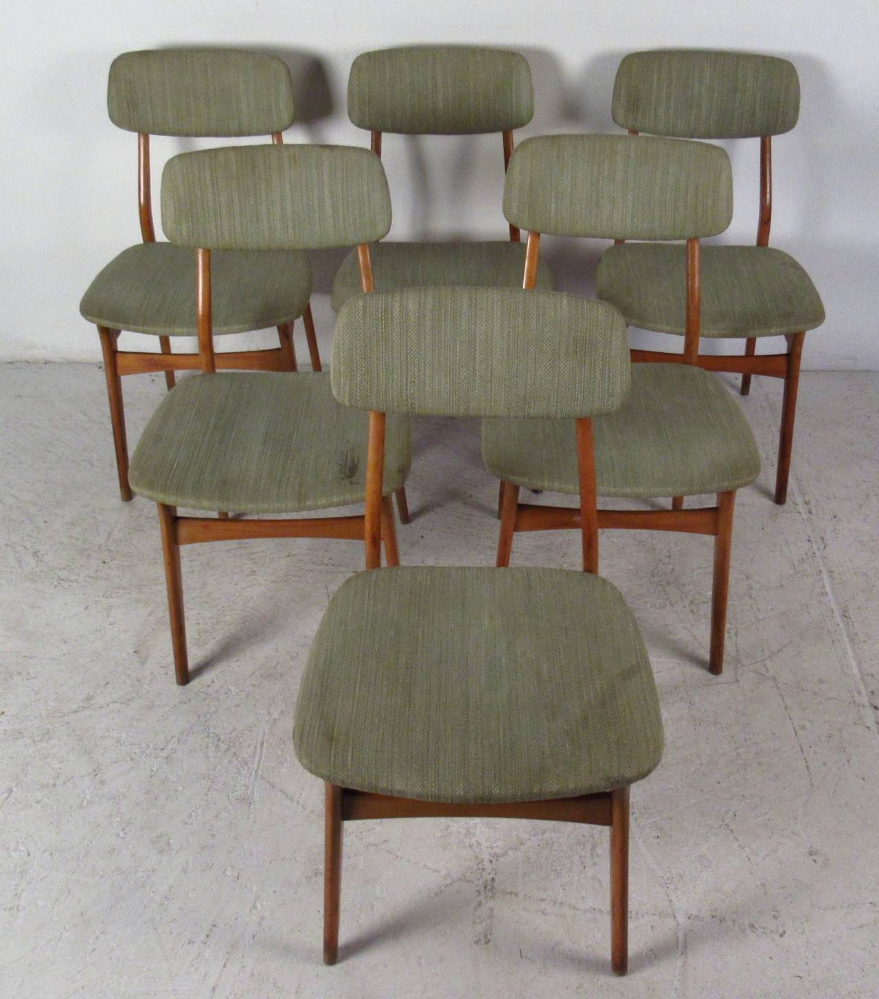 Set Of Six Mid Century Upholstered Teak Dining Chairs For At Mid Century Modern Set Of Six Upholstered Teak Dining Chairs For