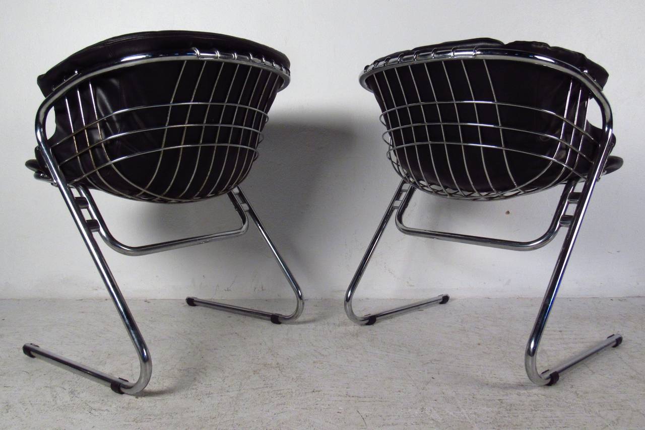 Set of Mid-Century Cantilever Chrome and Vinyl Armchairs 2