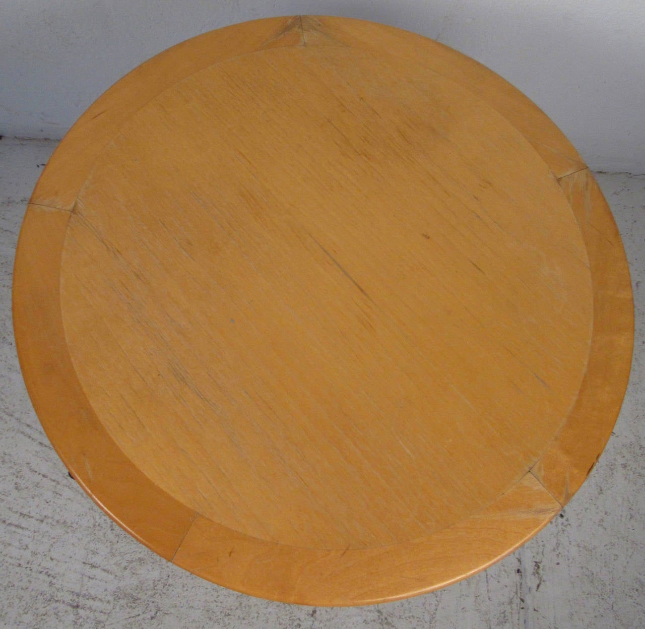 Round Canadian Maple Floating End Table by Haworth In Good Condition For Sale In Brooklyn, NY