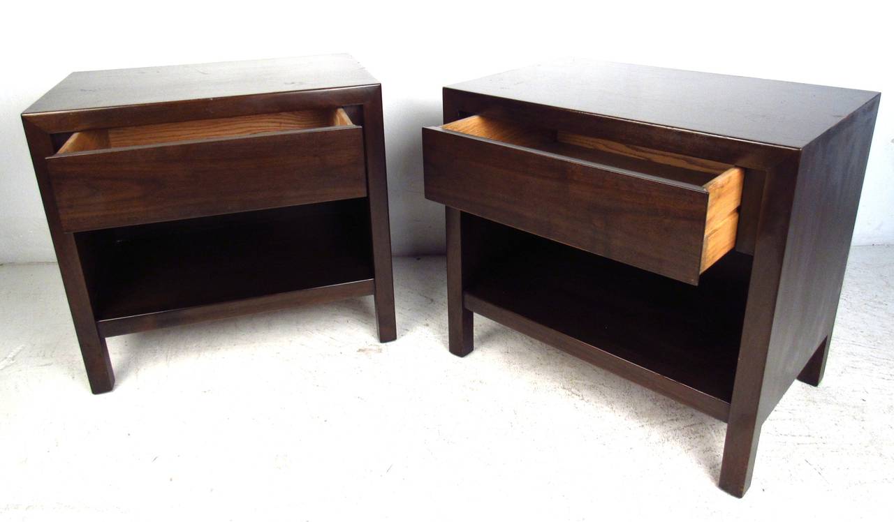 American John Widdicomb End Tables