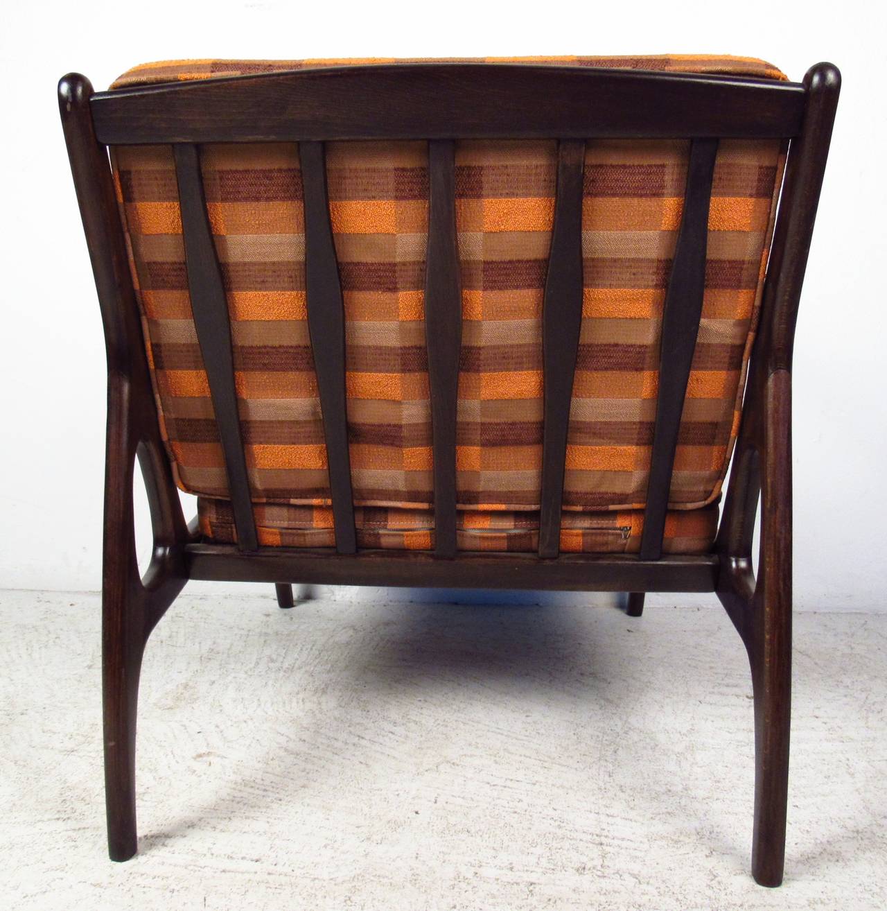 Mid-Century Modern Vintage Modern Sculpted Lounge Chair