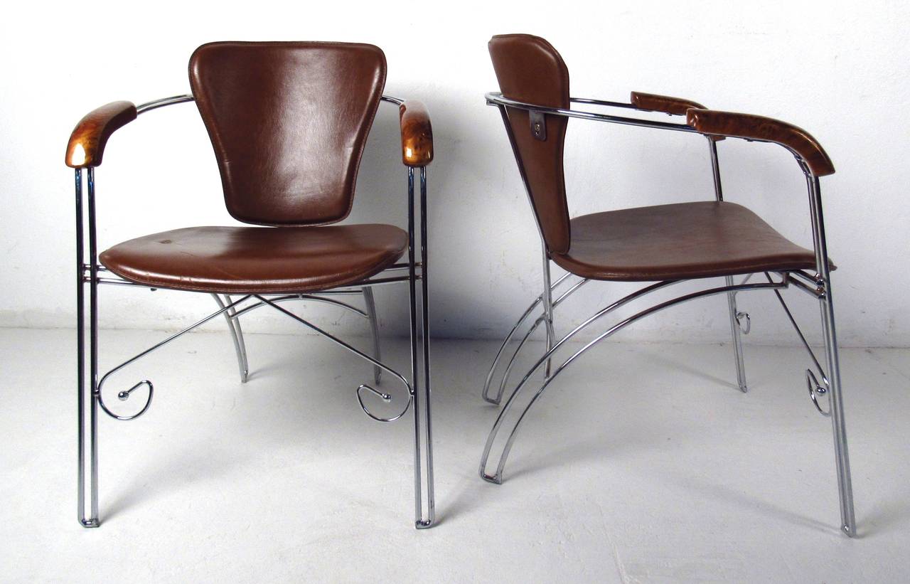 Moderne Vintage-Stühle aus Leder und Chrom (Unbekannt) im Angebot