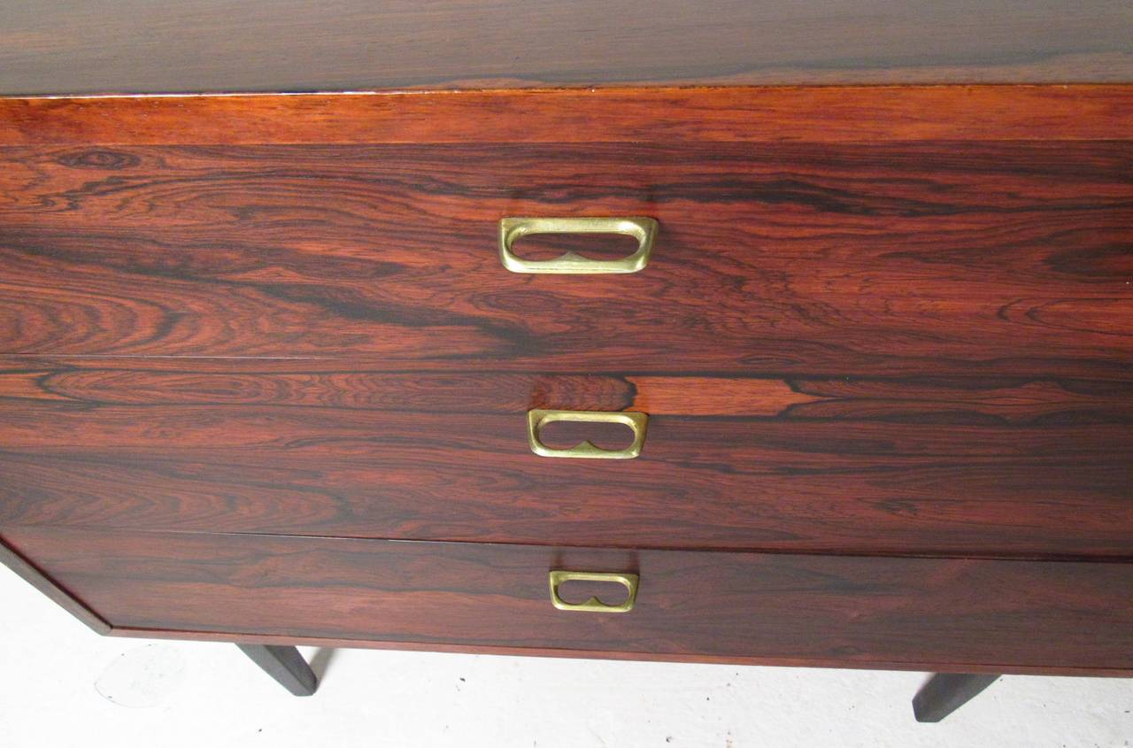 Mid-20th Century Pair of Mid-Century Modern Rosewood Dressers