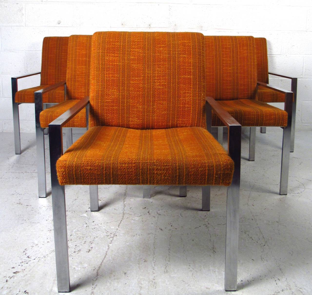 Conjunto de seis sillones de estilo Knoll moderno de mediados de siglo Moderno de mediados de siglo en venta