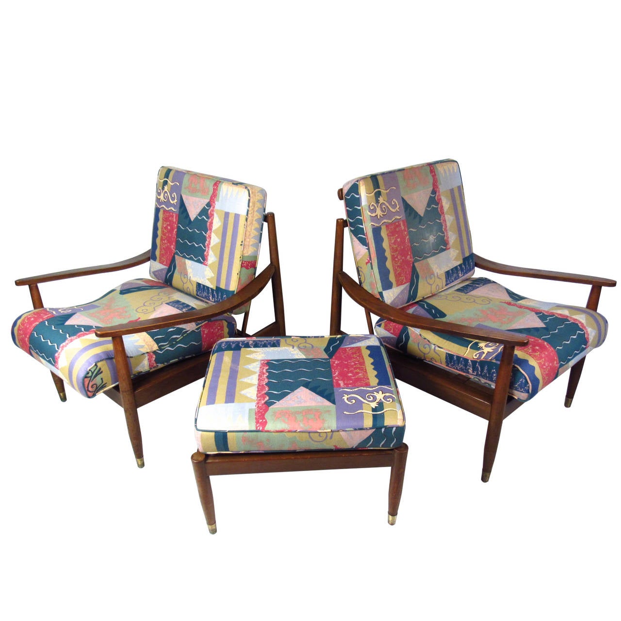 Pair of MidCentury Modern Lounge Chairs with Matching Ottoman For Sale