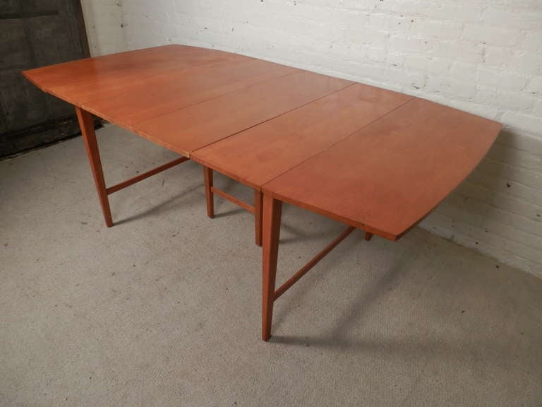 Mid-20th Century Outstanding Mid-Century Modern Dining Set by Paul McCobb with Leaves