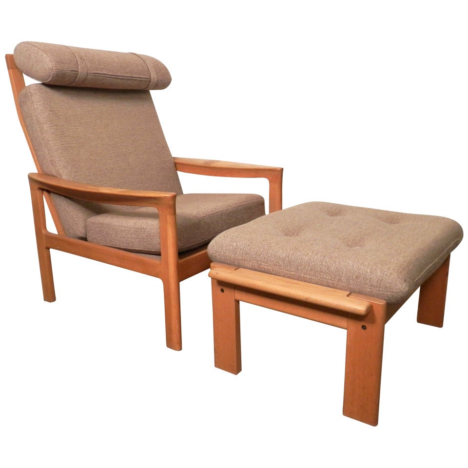 High "Borneo" Chair and Ottoman by Sven Ellekaer for Komfort For Sale