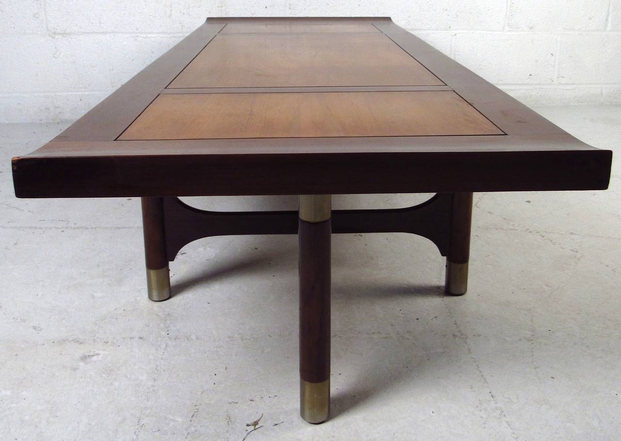 Mid-Century Modern Midcentury Two-Tone Coffee Table by Weiman