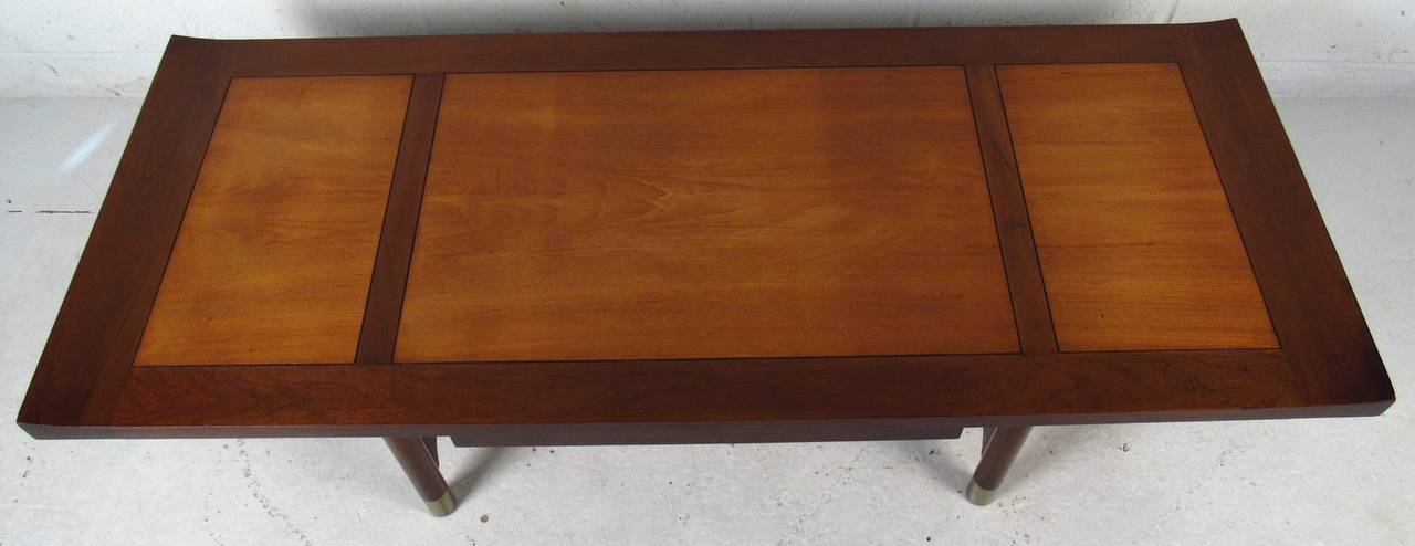 Midcentury Two-Tone Coffee Table by Weiman In Good Condition In Brooklyn, NY